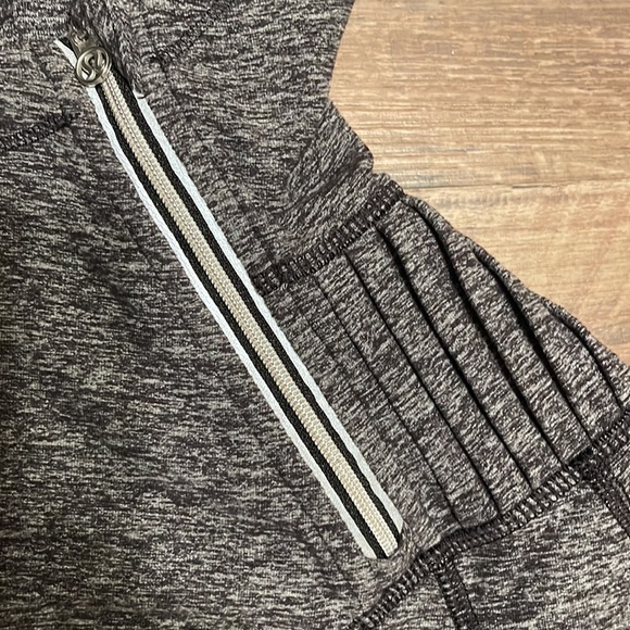 LuluLemon Pullover Hoodie!! - Picture 6 of 6